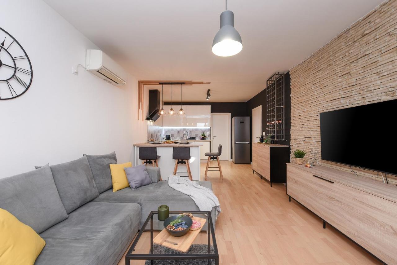 L&R Luxury Apartment- Free Parking Zadar Exterior photo